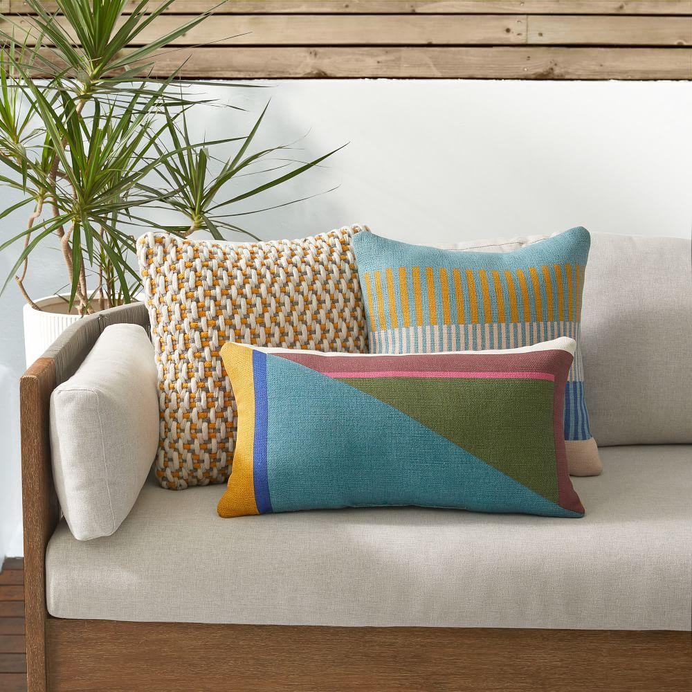 Outdoor cushions deals